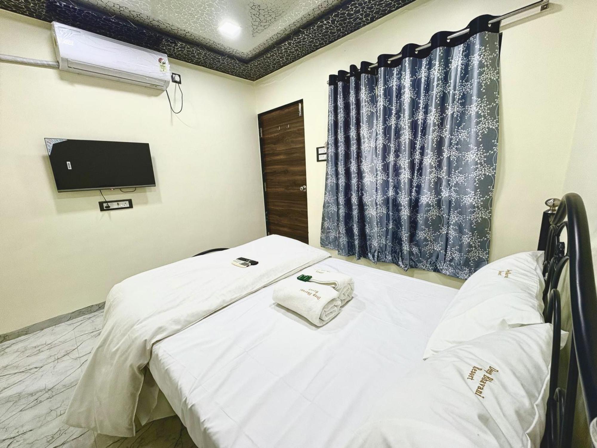 קארג'אט Deep Bhavani Resort מראה חיצוני תמונה
