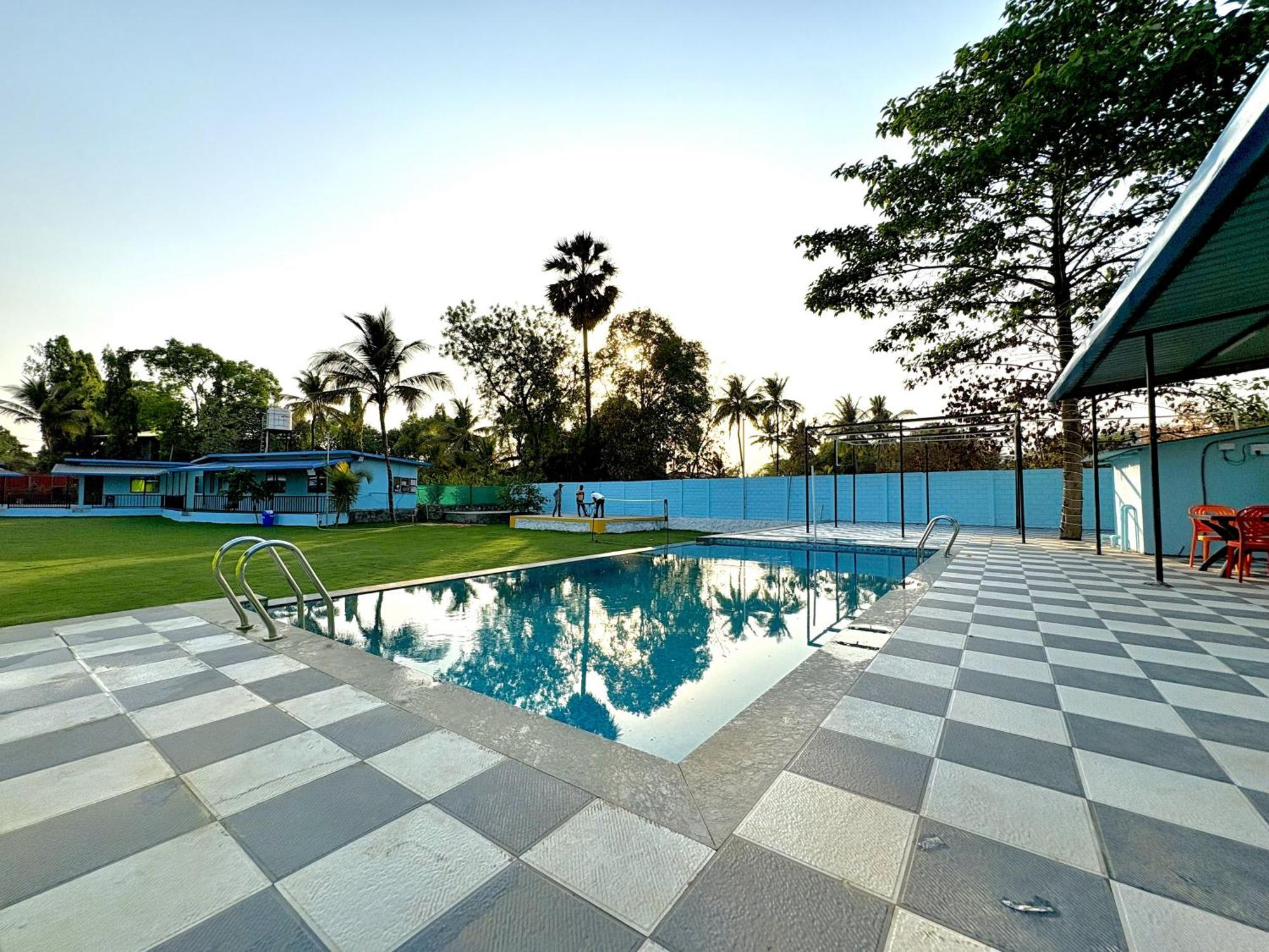 קארג'אט Deep Bhavani Resort מראה חיצוני תמונה